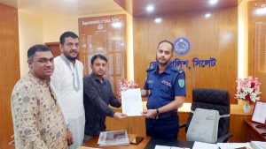 স্মারকলিপি প্রদান
